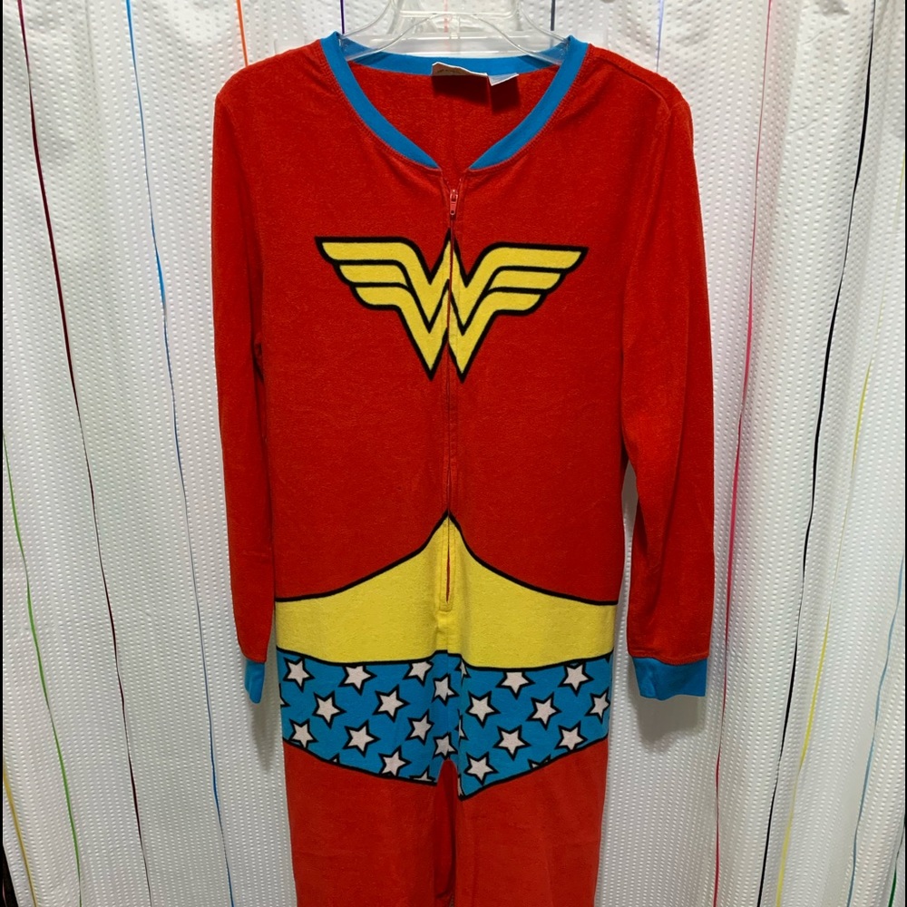 Wonder Woman One Piece Sleeper size XL